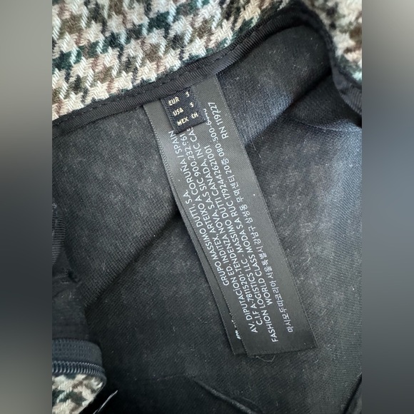 Massimo Dutti Wool Skirt - Picture 5 of 9